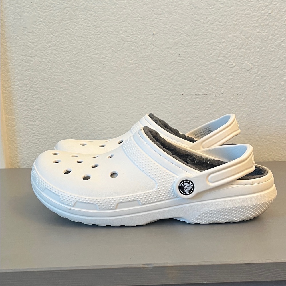 CROCS women’s White Slippers with Gray Lining